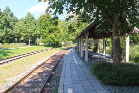 Foto de Estación de tren en el parque balneario Kurpark en el municipio Bodenmais en Bavarian Forest, Alemania - Imagen libre de derechos