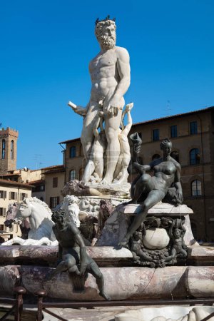 Foto de Fountain of Neptune in the Piazza della Signoria in front of the Palazzo Vecchio. Florence, Italy. - Imagen libre de derechos