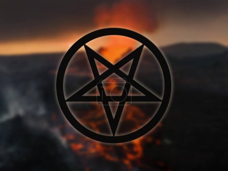 Téléchargez les photos : Pentagramme satanique sur le fond d'une éruption volcanique - en image libre de droit