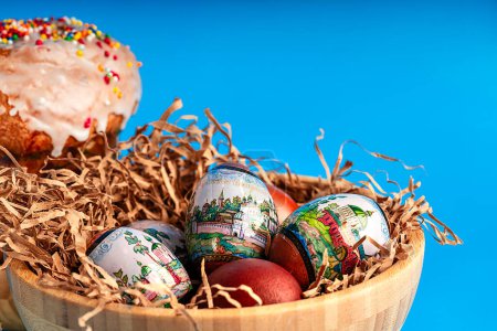 Fondo de Pascua y huevos. Antecedentes Pastel de Pascua con huevos de cerca. Símbolo de Pascua.