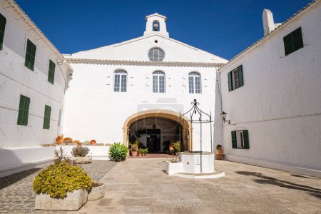 Foto de Santuario de la Virgen del Toro, cima del Monte Toro, Mercadal, Menorca, Islas Baleares, España - Imagen libre de derechos