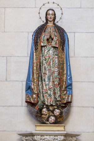 Téléchargez les photos : Maria Inmaculada, 16th century carving, Gregorio Fernandez, chapel of the Immaculate, Monastery of San Juan de los Reyes, Toledo, Castilla-La Mancha, Spain - en image libre de droit