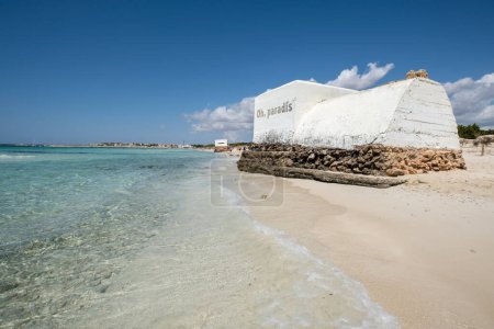 Foto de Playa de Sa Rapita-Ses Covetes, nido de ametralladoras, Mallorca, Islas Baleares, España - Imagen libre de derechos