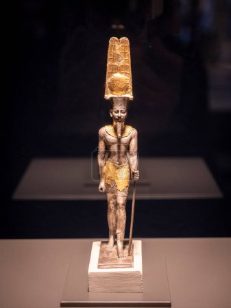 Téléchargez les photos : Statuette du dieu Amun-Re, argent doré, Troisième Période Intermédiaire, Karnak, Thèbes, Egypte, collection du British Museum - en image libre de droit