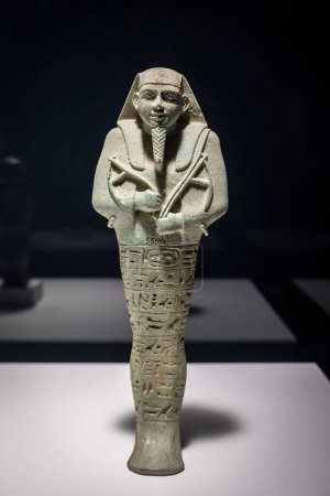 Foto de Ushabti del rey nubio Aspelta, faience, período de Napata, 593-568 A.C., tumba de Aspelta, Nuri, Sudán, colección del museo británico - Imagen libre de derechos