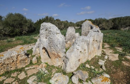 Foto de Ses Roques Llises Dolmen, Alaior, Menorca, Islas Baleares, España - Imagen libre de derechos