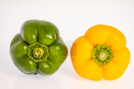 Téléchargez les photos : Poivron vert et jaune, Capsicum - en image libre de droit