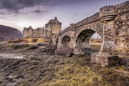 Foto de Castillo de Eilean Donan, siglo XIII, Kyle of Lochalsh,  Highlands, Escocia, Reino Unido - Imagen libre de derechos