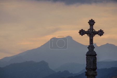 Foto de Cruz de termino del portal de Mallorca, Alcudia, islas baleares, España - Imagen libre de derechos