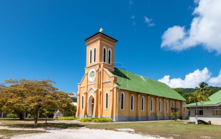 Téléchargez les photos : Eglise Notre Dame de LAssomption, Île de La Digue, Seychelles. - en image libre de droit