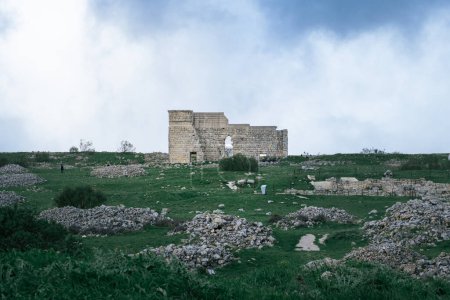 Restos de la ciudad romana de Acinipo. Restos arqueológicos del teatro de Acinipo.