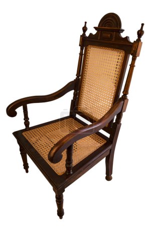 silla retro de madera en color marrón. Vista lateral.