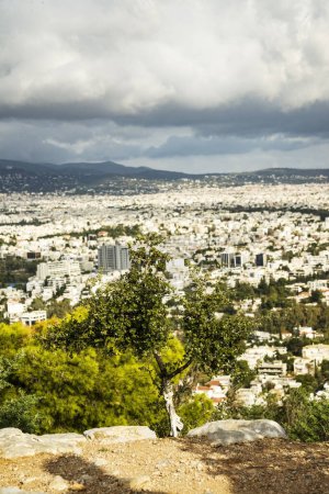Vista de Atenas desde una alta montaña. V.