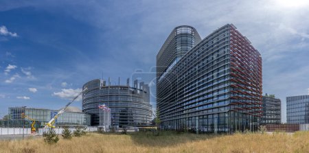 Foto de Estrasburgo, Francia - 06 26 2023: Estrasburgo: Vista del Palacio del Parlamento Europeo - Imagen libre de derechos