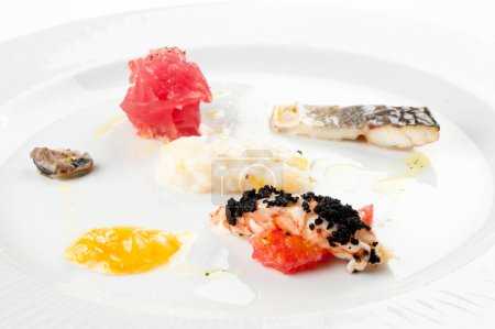 Téléchargez les photos : Crevettes au caviar noir - en image libre de droit