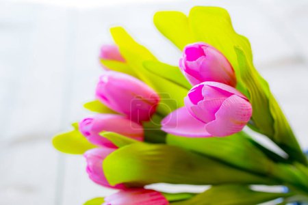 Téléchargez les photos : Beau bouquet de fleurs de tulipe rose - en image libre de droit