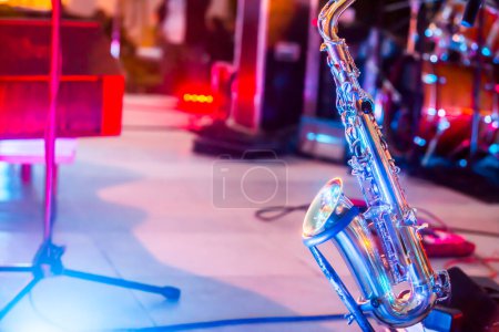 Téléchargez les photos : Instrument de saxophone sur scène - en image libre de droit