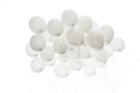 Téléchargez les photos : Ballons blancs sur fond blanc - en image libre de droit