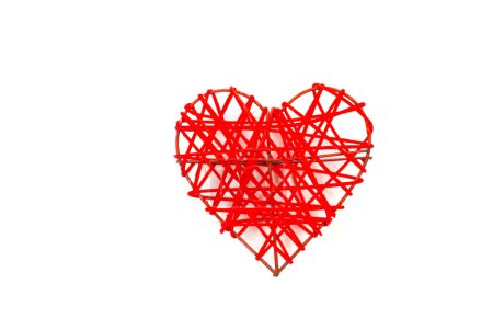 Téléchargez les photos : Carte Saint-Valentin - coeur rouge et blanc sur fond blanc - en image libre de droit