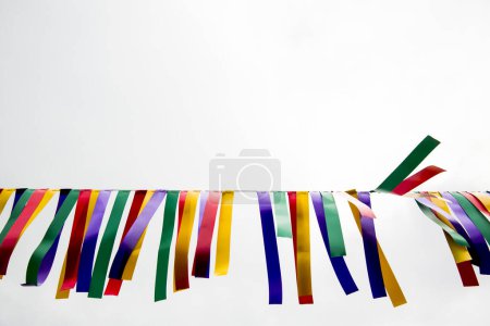 Foto de Banderas coloridas sobre fondo blanco - Imagen libre de derechos