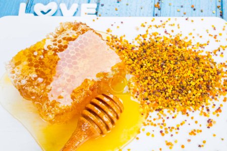 Téléchargez les photos : Pollen de fleurs et miel doux - en image libre de droit