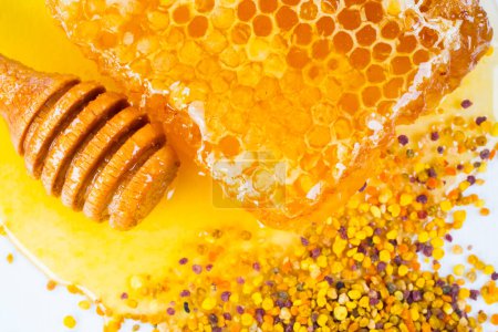 Foto de Polen de flores y miel dulce - Imagen libre de derechos