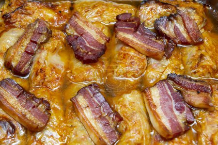 Téléchargez les photos : Casserole de chou au bacon - en image libre de droit