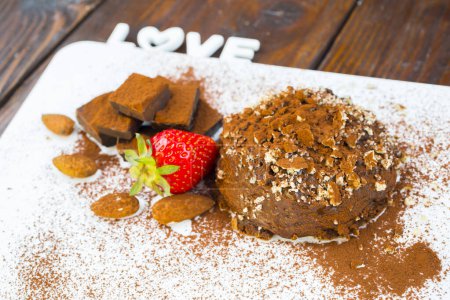 Téléchargez les photos : Mousse au chocolat aux feuilles de menthe - en image libre de droit