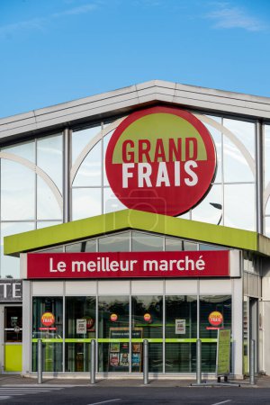 Photo for Goussainville, France - May 3, 2024: Entrance to a Grand Frais store. Grand Frais is a French supermarket chain specializing in fresh products and groceries - Royalty Free Image