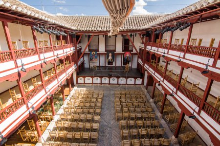 Téléchargez les photos : Almagro, Espagne - 23 juin 2022 : Intérieur du Théâtre historique d'Almagro Corral de Comedias sans personne - en image libre de droit