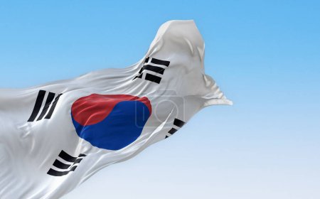 Téléchargez les photos : Drapeau national de la Corée du Sud agitant par temps clair. Le drapeau est un champ blanc avec un taegeuk rouge et bleu au centre. Illustration 3D rendu. Textiles flottants. - en image libre de droit