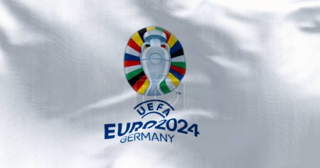 Foto de Berlín, DE, 30 de junio de 2023: Primer plano de la bandera del Campeonato Europeo de Fútbol de la UEFA Euro 2024 ondeando. Evento deportivo internacional. Ilustración editorial ilustrativa 3d render - Imagen libre de derechos