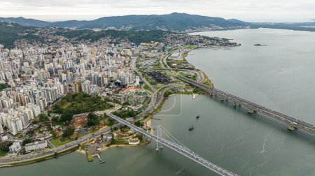 Ciudad de Florianópolis, Puente Hercilio Luz. Brasil