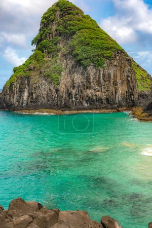 Fernando de Noronha, Brasil. Turquoise water around the Two Brothers rocks, UNESCO World Heritage Site, Brazil, South America. South America.