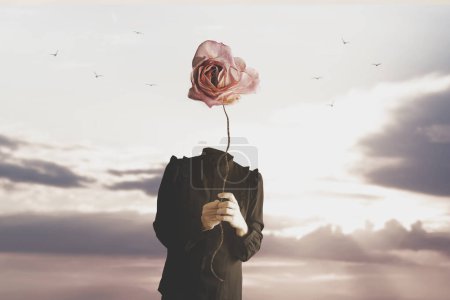 Foto de Mujer surrealista sostiene una rosa de color por un encaje en lugar de la cara, concepto de belleza, sentimientos, delicadeza, alma, vida, identidad, fantasía - Imagen libre de derechos