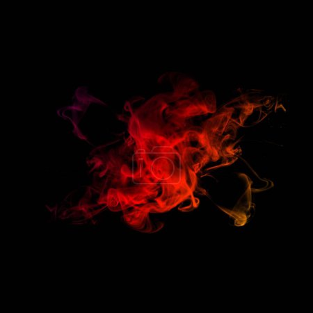 Foto de Efecto de humo de cierre de plasma rojo, humo o resplandor de fuego, capa de efecto visual superpuesta negro aislado - Imagen libre de derechos
