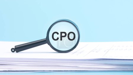Lupe mit Text CPO steht für Kosten pro Bestellung, blauer Hintergrund