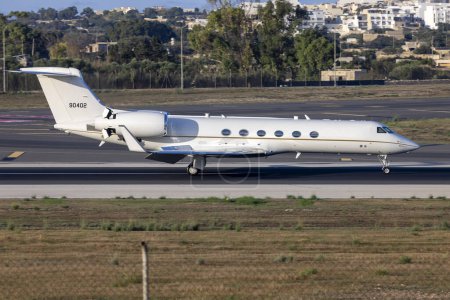 Photo for Luqa, Malta - September 16, 2023: US Air Force Gulfstream Aerospace C-37A Gulfstream V (G-V) (REG: 99-0402) landing in the early morning hours. - Royalty Free Image