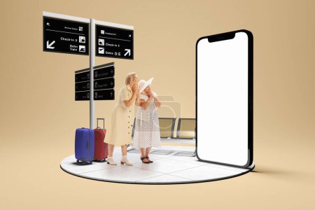 Téléchargez les photos : Deux femmes âgées, dames voyageant ensemble, regardant un énorme modèle 3D d'écran de téléphone, achetant des billets. Concept de voyage, loisirs, application en ligne, réservation, passe-temps, vacances, annonce - en image libre de droit