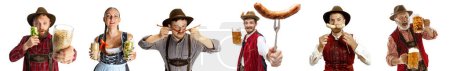 Foto de Collage hecho de jóvenes en traje bavariano tradicional de pie con tazas de cerveza y aperitivos aislados sobre fondo blanco. Concepto de Oktoberfest, tradiciones, alcohol, sabor, vacaciones, ad - Imagen libre de derechos