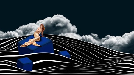Téléchargez les photos : Liberté d'imagination. Femme rousse tendre à l'image de sirène nageant dans l'océan. Collage d'art contemporain. Concept de surréalisme, psychologie, monde intérieur, rêves, diversité. Publicité - en image libre de droit
