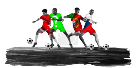Téléchargez les photos : Jeunes hommes, joueurs de football en mouvement pendant le match représentant l'équipe de Turkiye, Portugal, Chez Republic, vainqueur des séries éliminatoires C. Concept de championnat, tournoi. Phase de groupe F de Euro 2024 - en image libre de droit