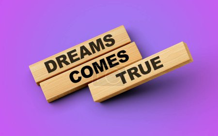 Téléchargez les photos : Blocs en bois avec les mots Dreams Come True. Illustration 3d - en image libre de droit