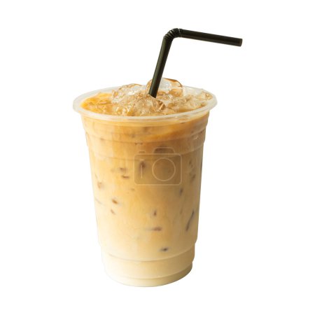 Téléchargez les photos : Asiatique glacé latte café sur tasse isolé fond blanc - en image libre de droit