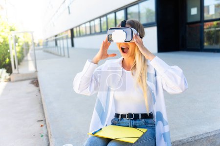 Étudiant universitaire roumain de haut niveau a expérimenté la réalité virtuelle