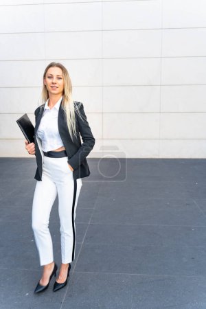 Photo for Modern business woman dressed in suit - Royalty Free Image