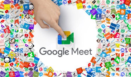Téléchargez les photos : Google meet, Médias sociaux - C'est un design visuel. - en image libre de droit