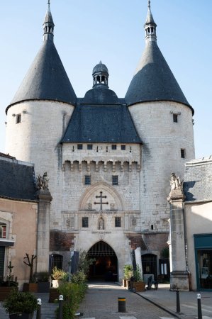 Téléchargez les photos : Porte de la Craffe à Nancy, France., porte médiévale historique de la ville, département lorraine - en image libre de droit