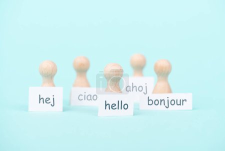 Téléchargez les photos : Langues européennes, mot bonjour dans différentes langues parlées en Europe, concept d'entreprise et de communauté multilingues, multilinguisme dans l'UE - en image libre de droit