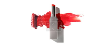 Téléchargez les photos : Maquillage cosmétique beauté soin de la peau de teinte mate ou rouge à lèvres salissante ; maquette de produit - en image libre de droit